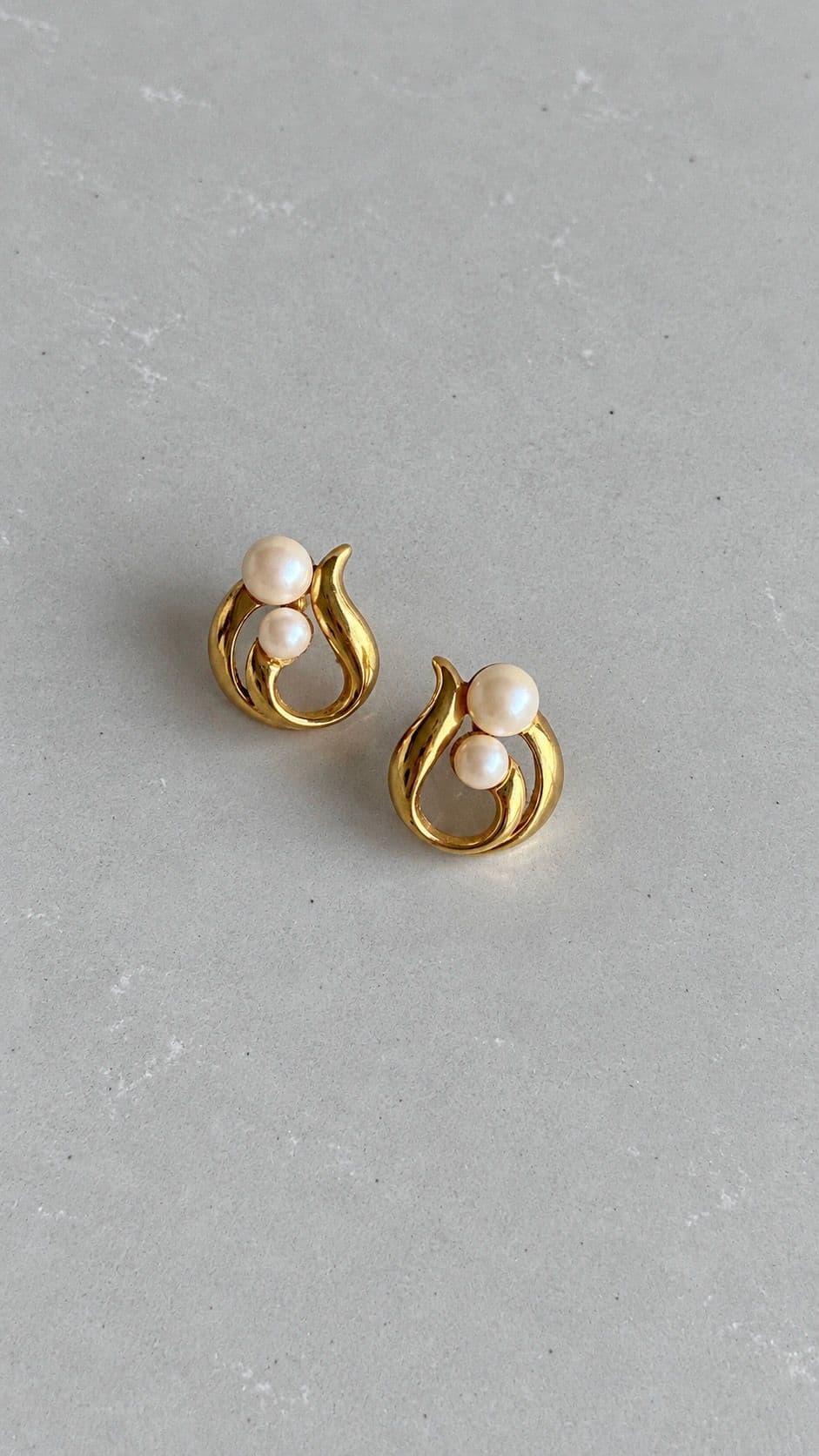Faux pearl gold plated earrings