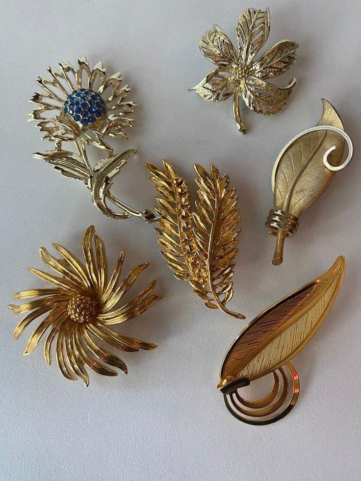 Brooches / Broşlar