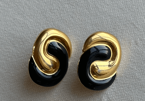 Qızılı və qara ton sırğa