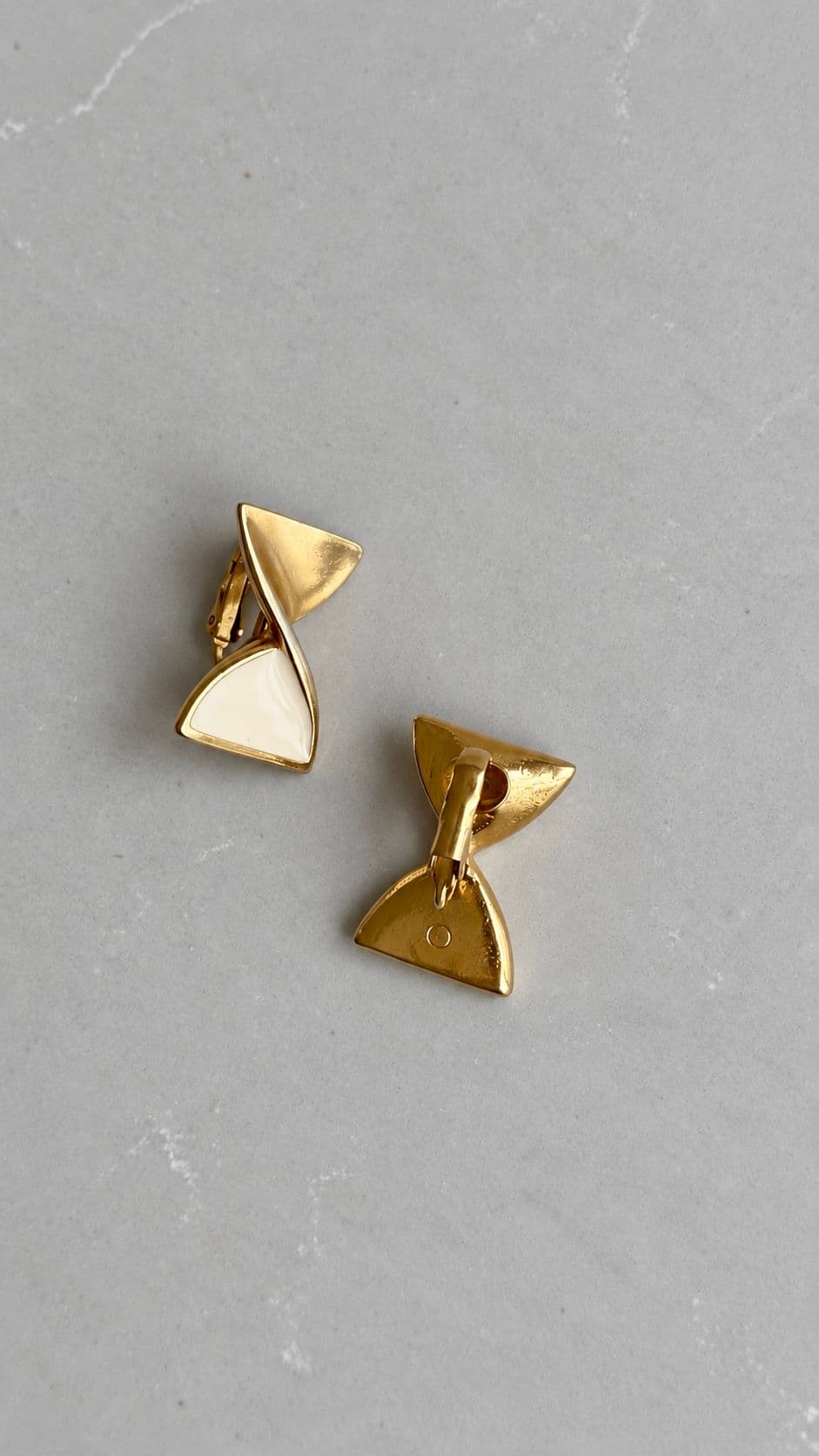 Beige enamel gold plated earrings 2