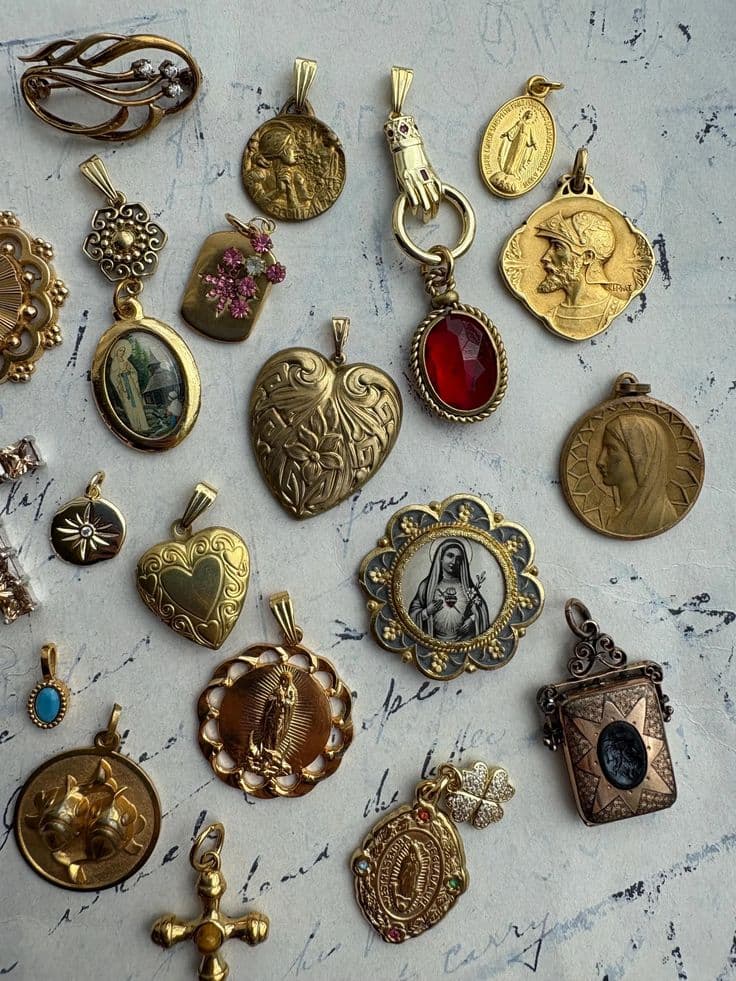 Pendants / Klounlar